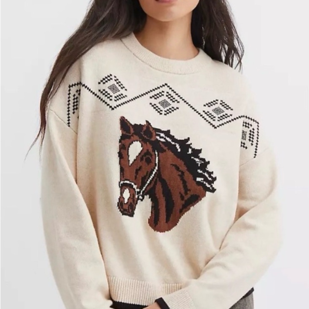 Loft Cream Horse Sweater - Women's Pullover